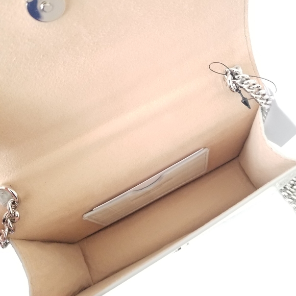 Alexander McQueen Skull Croc-Embossed Leather Chain Crossbody Light Gray - Picture 10 of 12